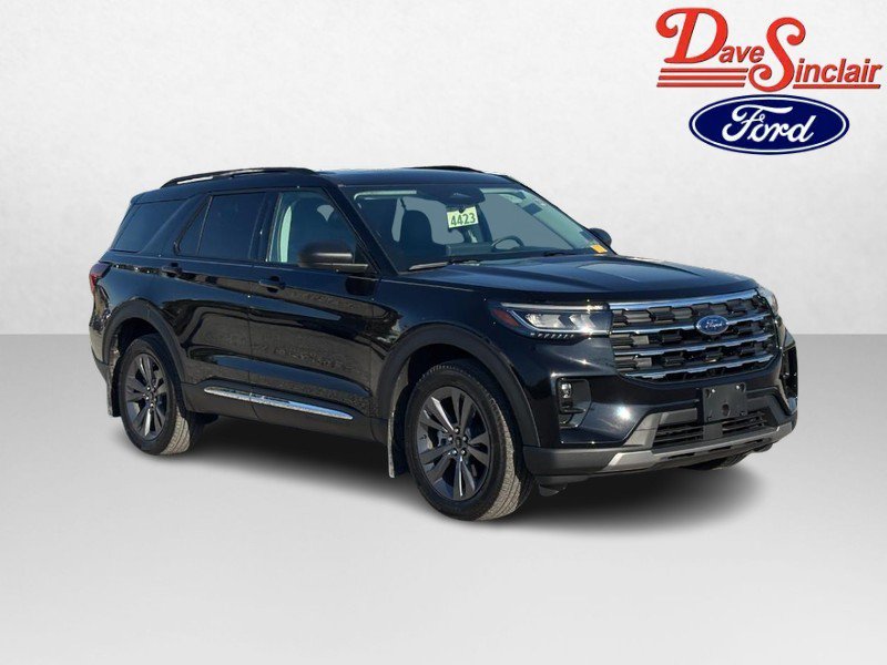 Used 2025 Ford Explorer Active w/ Active Comfort Package AWD/4WD image 4