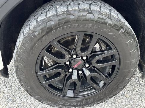 Used 2022 GMC Sierra 1500 Elevation AWD/4WD image 11