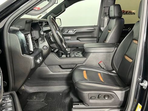 Used 2024 GMC Sierra 1500 AT4 w/ AT4 Preferred Package AWD/4WD image 25