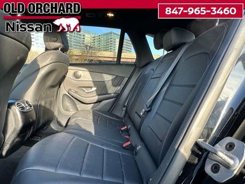 Used 2022 Mercedes-Benz GLC 300 4MATIC image 15