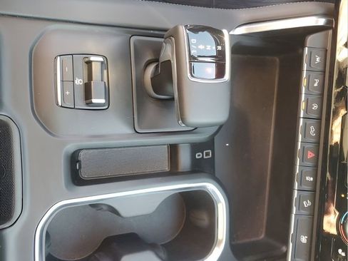 Certified 2024 GMC Sierra 1500 Denali w/ Technology Package image 36