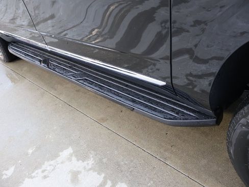 New 2025 GMC Yukon XL Elevation w/ LPO, Elevation Black Package image 11