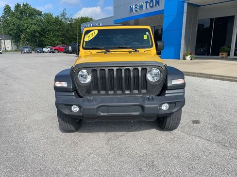 Used 2021 Jeep Wrangler Sport AWD/4WD image 2