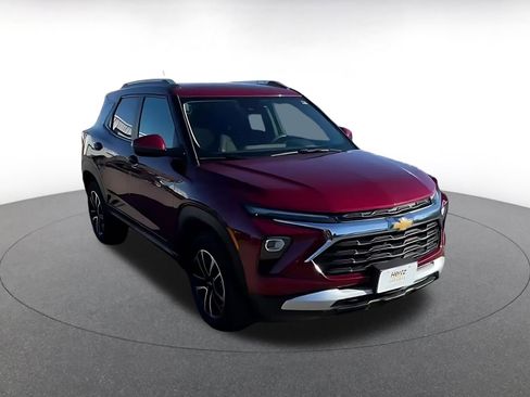 Used 2025 Chevrolet TrailBlazer LT image 12