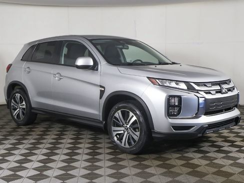 Used 2023 Mitsubishi Outlander Sport ES AWD/4WD image 2