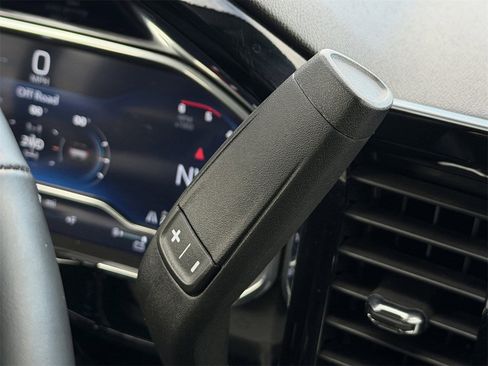 Certified 2025 Chevrolet Silverado 2500 LT w/ Convenience Package image 23