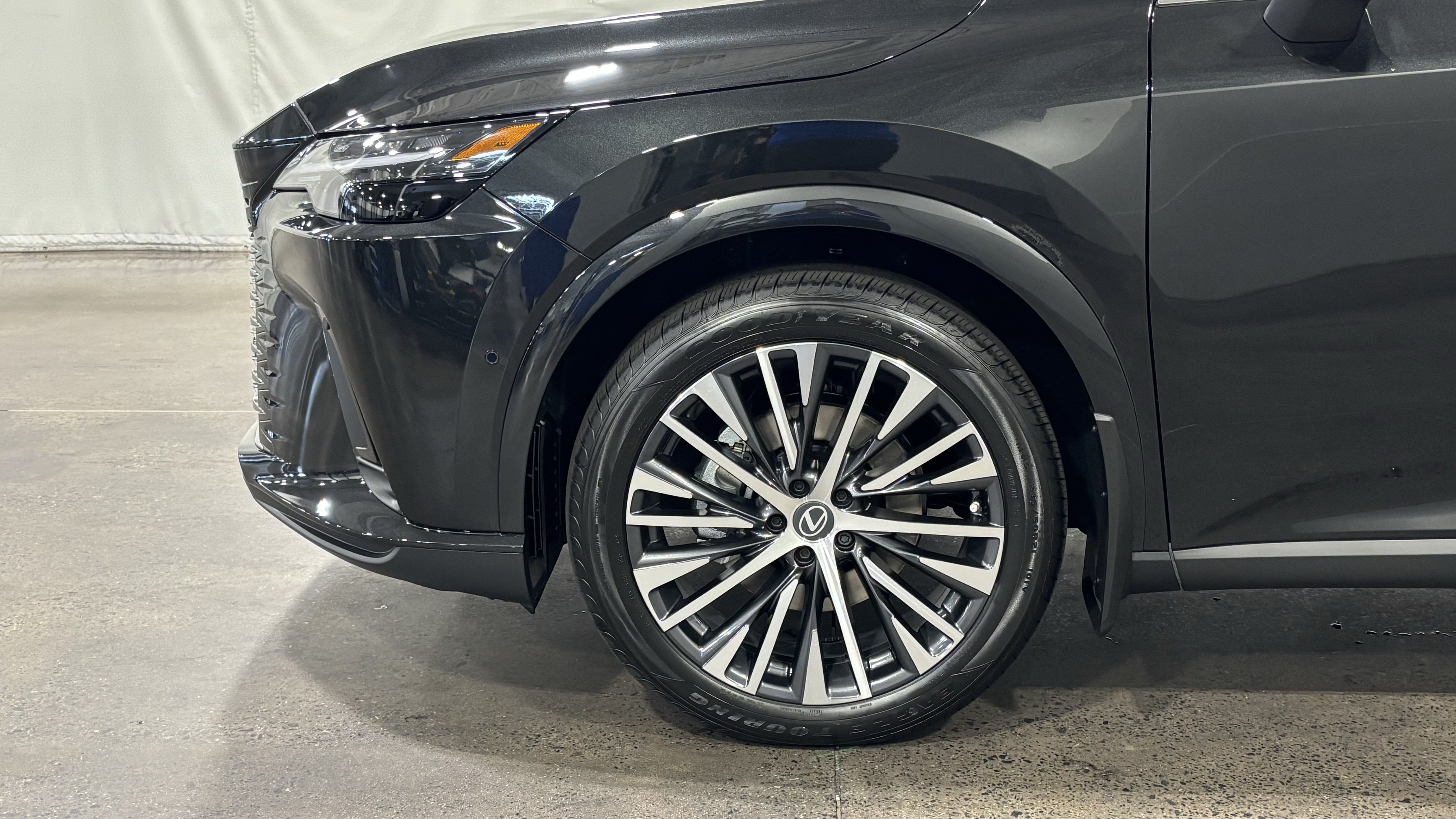 New 2026 Lexus RX 350h AWD/4WD image 13