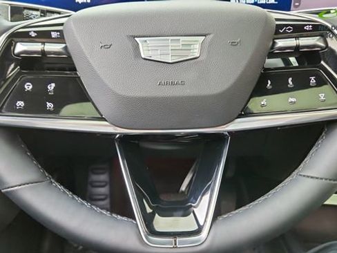 Used 2024 Cadillac Lyriq Luxury w/ LPO, Floor Liner Package image 40