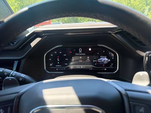 Certified 2022 GMC Sierra 1500 AT4 w/ AT4 Premium Package AWD/4WD image 37