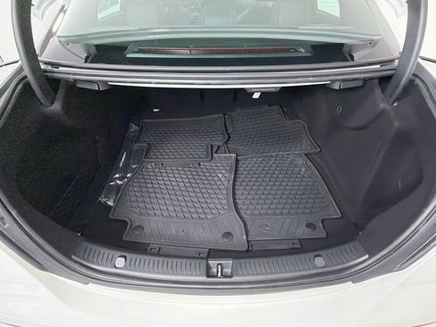 Used 2023 Mercedes-Benz E 350 4MATIC Sedan image 26