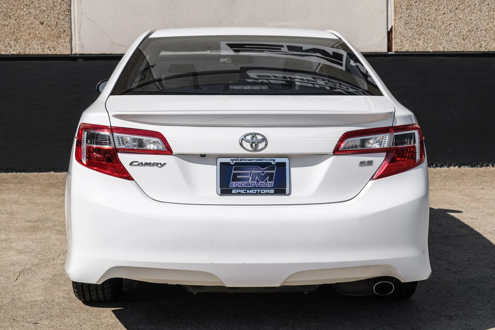 Used 2014 Toyota Camry SE FWD image 8