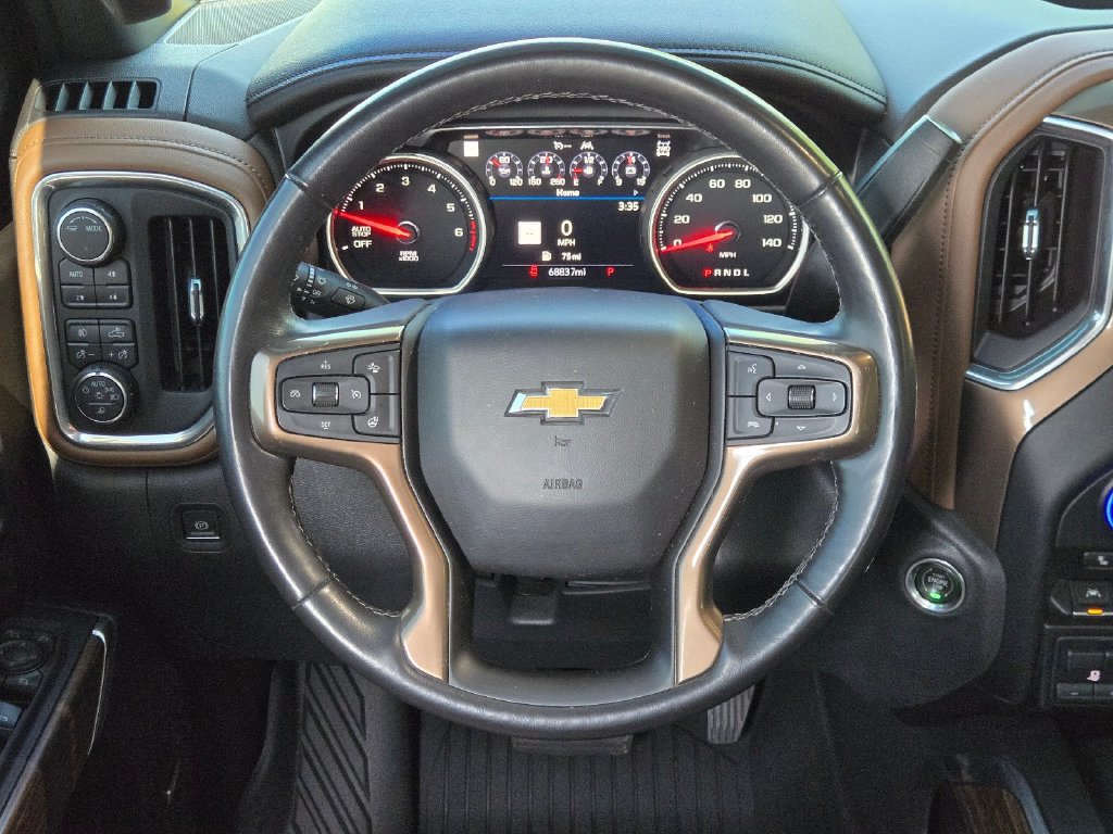 Used 2021 Chevrolet Silverado 1500 High Country w/ Technology Package AWD/4WD image 18