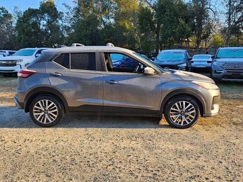 Used 2024 Nissan Kicks SV w/ Interior Electronics Package image 16