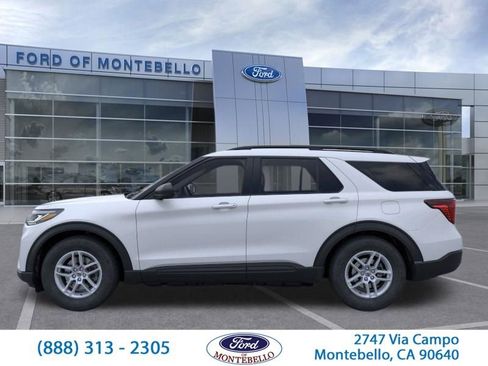 New 2026 Ford Explorer Active RWD image 5