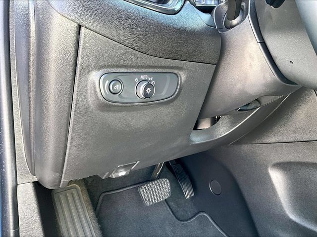 Used 2024 Chevrolet Equinox RS FWD image 30
