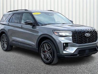 Used 2025 Ford Explorer ST-Line w/ ST-Line Street Pack