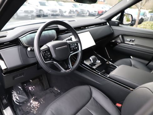 Certified 2025 Land Rover Range Rover Sport AWD/4WD image 19