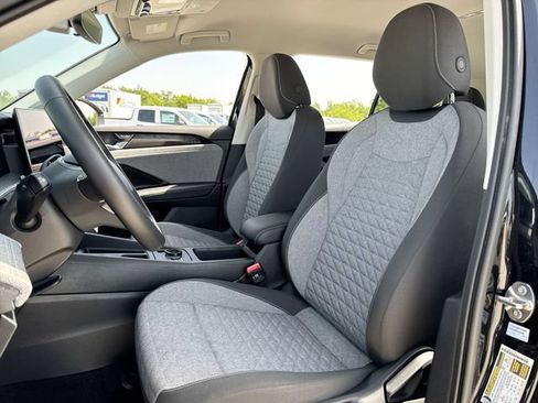 Used 2025 Volkswagen Tiguan S FWD image 11