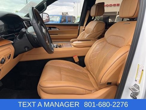 Used 2022 Jeep Grand Wagoneer Series III w/ Rear Seat Video Group 1 AWD/4WD image 20