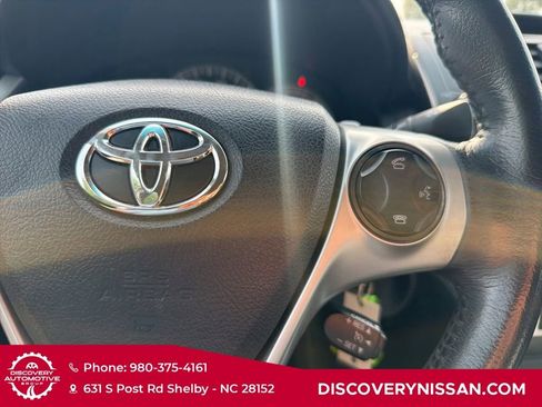 Used 2014 Toyota Camry SE w/ Moonroof Package FWD image 20