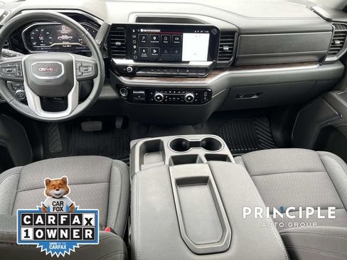 Used 2025 GMC Sierra 1500 Elevation image 29