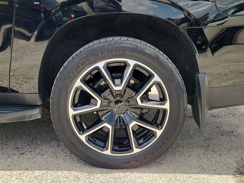 Used 2023 Chevrolet Suburban RST w/ Luxury Package AWD/4WD image 34
