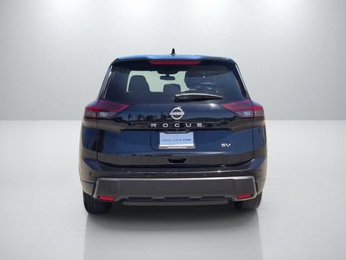 Used 2024 Nissan Rogue SV FWD image 5