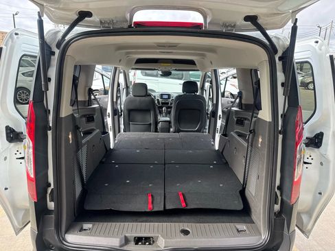 Used 2020 Ford Transit Connect XL image 36