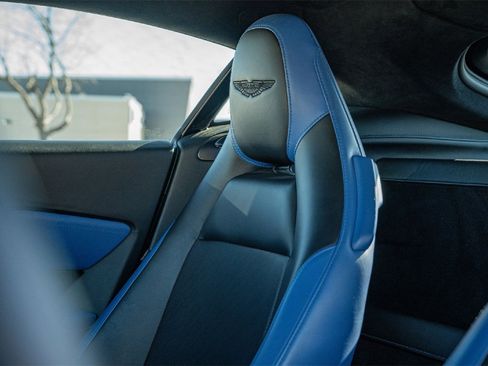 Used 2020 Aston Martin V8 Vantage Coupe image 20