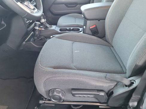 Certified 2025 Jeep Wrangler Sahara 4xe image 17