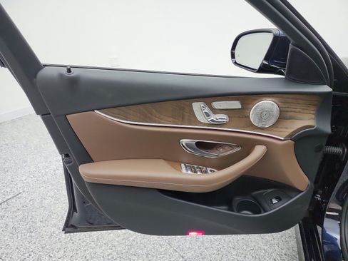 Used 2022 Mercedes-Benz E 350 Sedan image 14