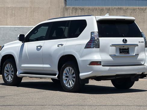 Used 2022 Lexus GX 460 Premium w/ Premium Package AWD/4WD image 7