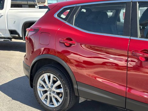 Used 2022 Nissan Rogue Sport S AWD/4WD image 3