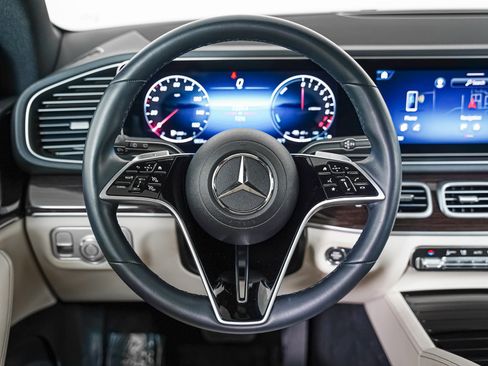 Certified 2025 Mercedes-Benz GLE 450e 4MATIC image 12