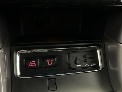 Used 2021 Subaru Ascent Premium w/ Convenience Package AWD/4WD image 10