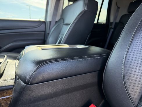 Used 2016 GMC Yukon Denali image 15