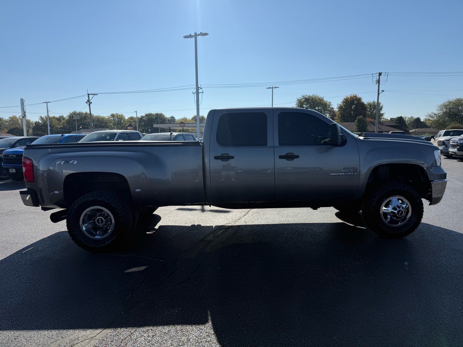 Used 2008 GMC Sierra 3500 SLE AWD/4WD image 5