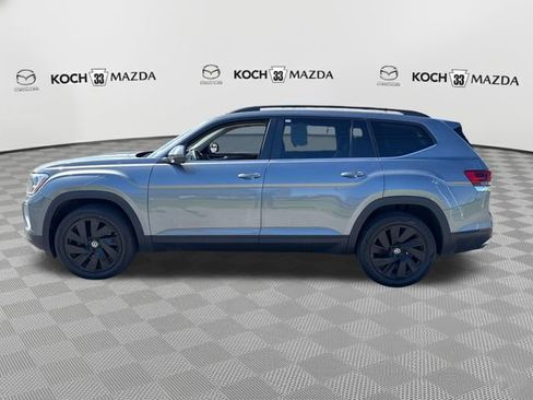 Used 2024 Volkswagen Atlas SE AWD/4WD image 4