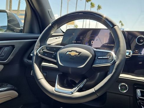 New 2026 Chevrolet Traverse LT w/ Enhanced Driving Package FWD image 9
