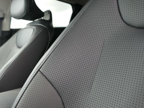 New 2025 Kia EV6 Wind image 12