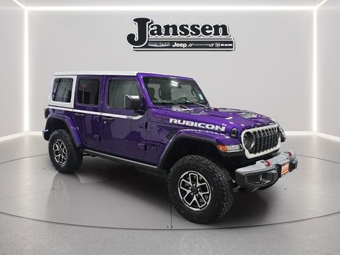 New 2026 Jeep Wrangler Unlimited Rubicon w/ Whitecap Package image 6