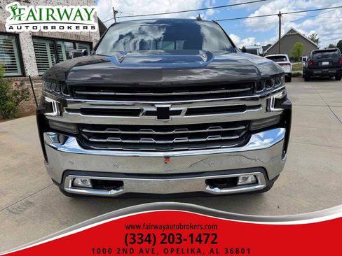 Used 2021 Chevrolet Silverado 1500 LTZ w/ LTZ Convenience Package II AWD/4WD image 3