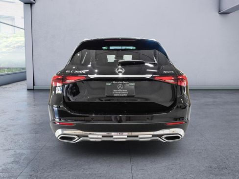 Used 2025 Mercedes-Benz GLC 350e 4MATIC image 4