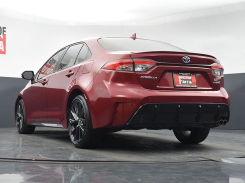 Used 2023 Toyota Corolla SE image 26
