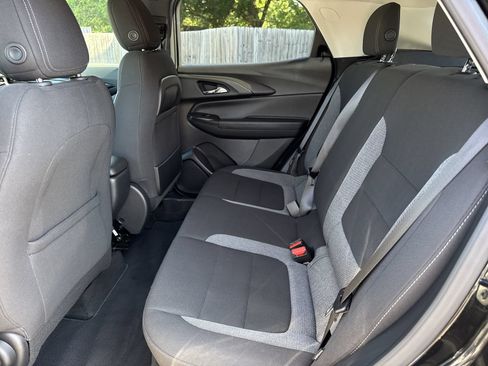 Used 2024 Chevrolet TrailBlazer LT FWD image 10