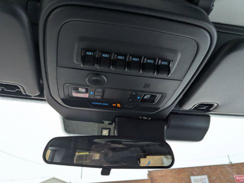 Used 2025 Ford Bronco Badlands AWD/4WD image 20