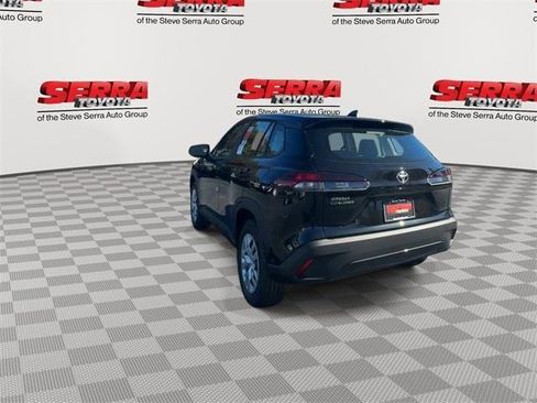 Used 2026 Toyota Corolla Cross L image 7