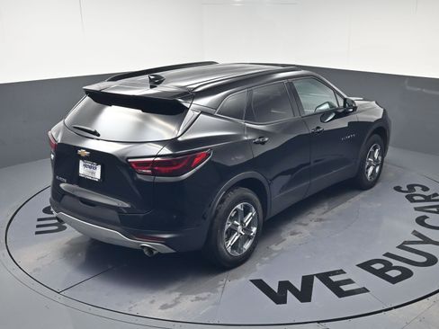 Certified 2024 Chevrolet Blazer LT w/ Convenience Package image 33