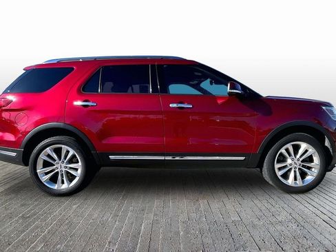 Used 2018 Ford Explorer Limited w/ Equipment Group 301A image 8