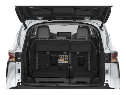 New 2026 Toyota Sienna XLE image 10